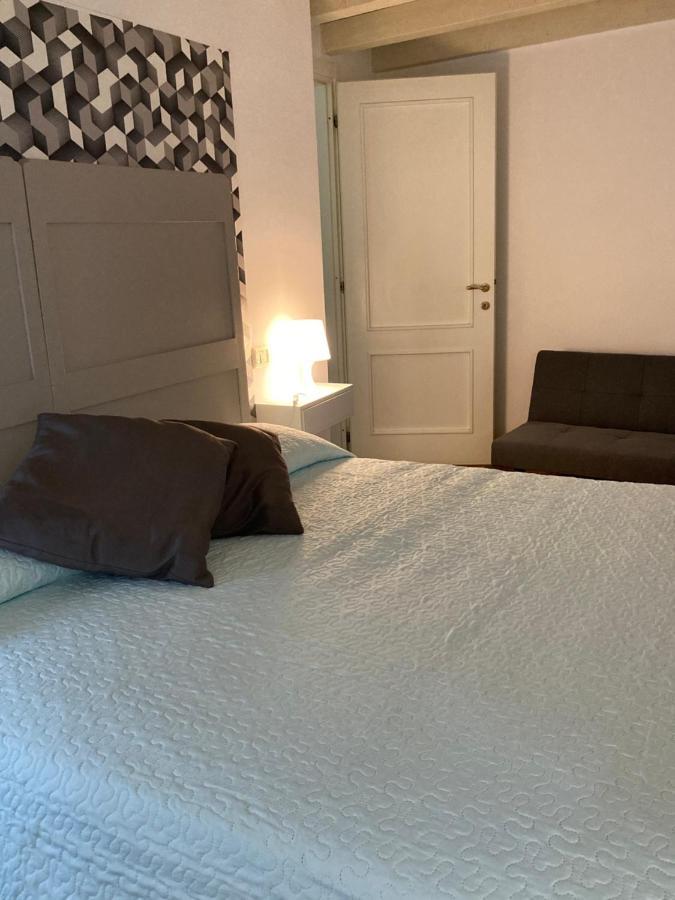 Apartmán Casapiedicastello Castelnuovo del Garda Exteriér fotografie